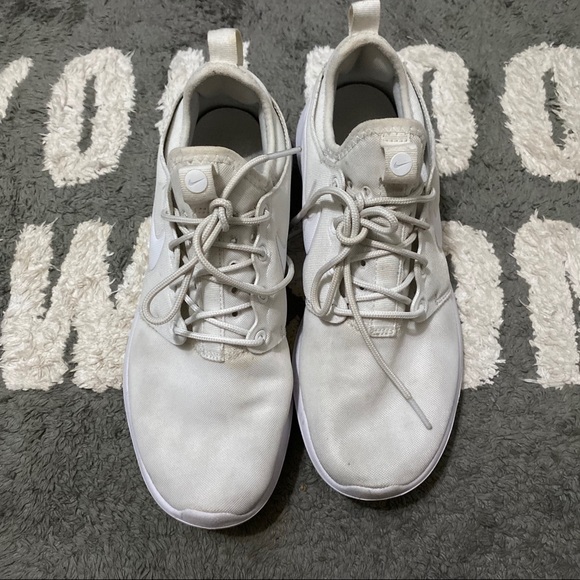 Nike Roshe Run - Picture 3 of 4